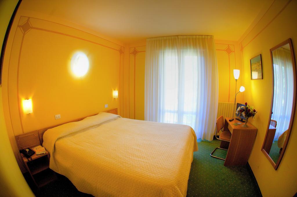 Hotel La Pergola Barga Luaran gambar