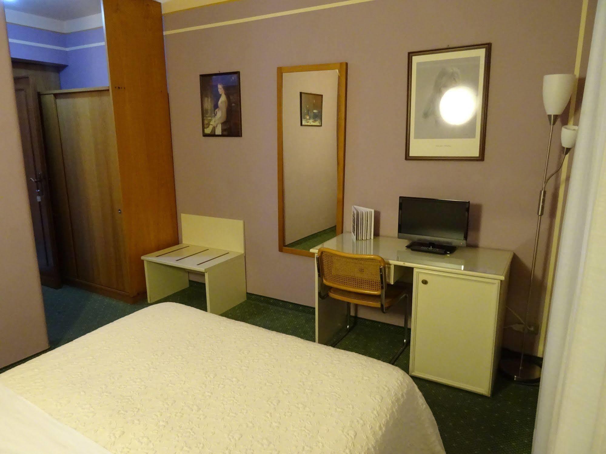 Hotel La Pergola Barga Luaran gambar